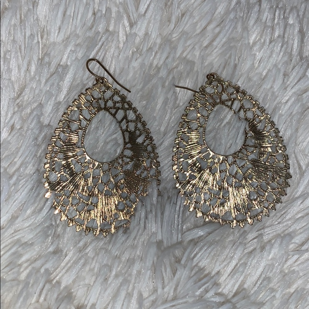 Dangle Earringd - Picture 2 of 2